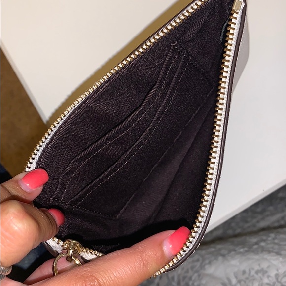 Coach wristlet - Picture 4 of 5